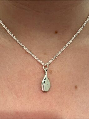 Sterling Silver Teardrop Pendant Necklace - Silver